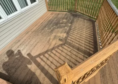 Proficient Deck Washing
